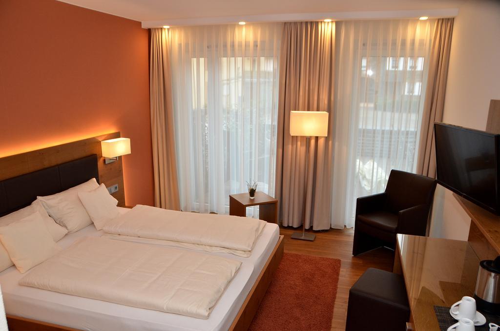 Seminarshof Hotel Trittenheim Exterior foto